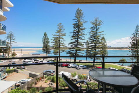 Allamanda, Unit 11, 32 Esplanade, Bulcock Beach - Accommodation Rockhampton 0