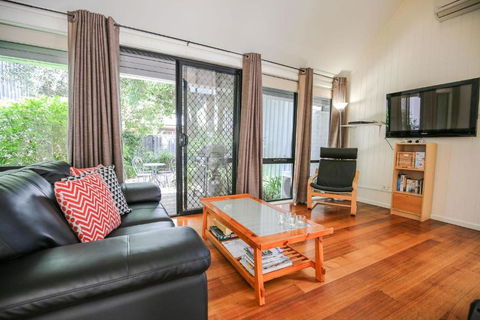 Allambie Cottages - Villa 2 - Accommodation Rockhampton 0