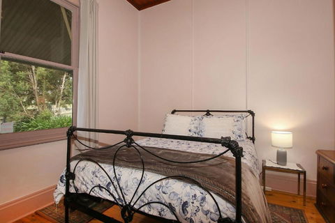 Allen Street - Accommodation Rockhampton 3