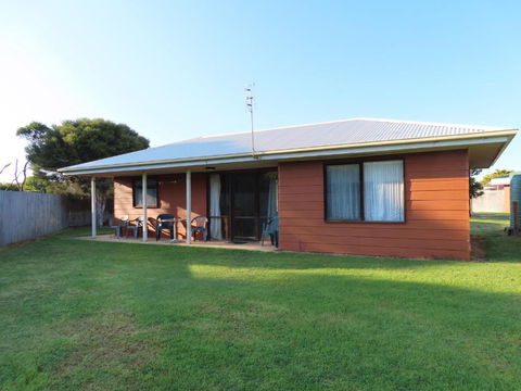Allestree Holiday Units - Accommodation Rockhampton 4
