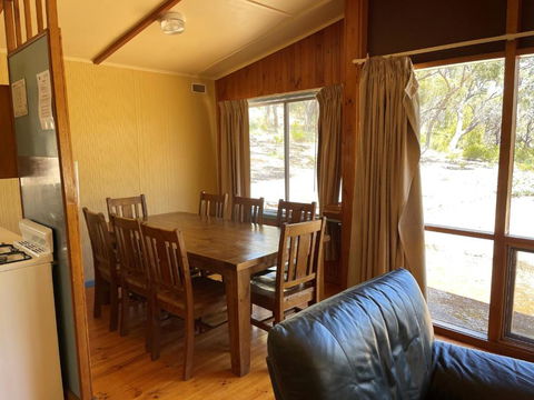 Alligator Lodge - Mount Remarkable National Park - Accommodation Rockhampton 3