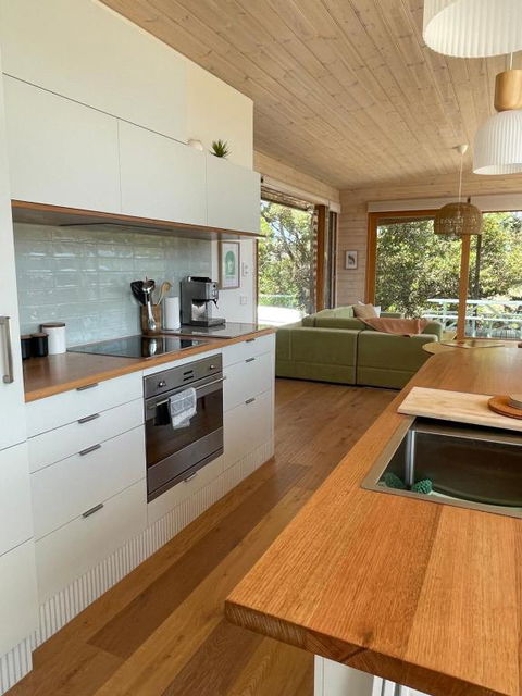 Alloca Beach Shack - Accommodation Rockhampton 4