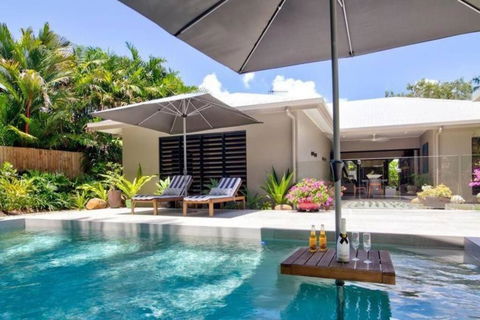 Allure - 4 Bedroom Luxury House In Port Douglas - Accommodation Rockhampton 0