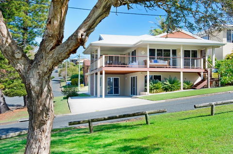 Allure By The Sea - Accommodation Rockhampton 0