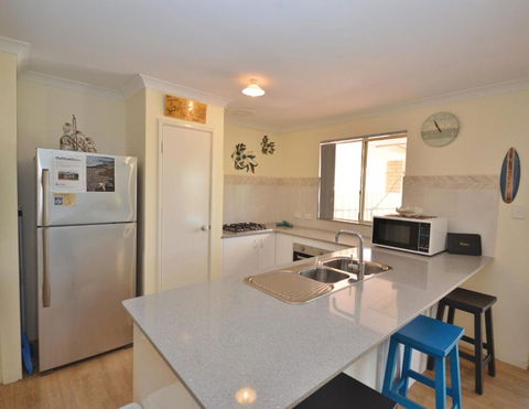 Allure - Kalbarri WA - Accommodation Rockhampton 1