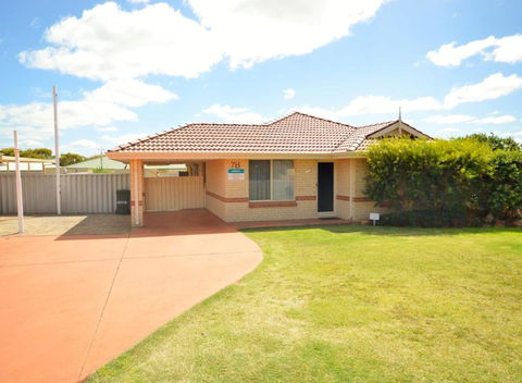 Allure - Kalbarri WA - Accommodation Rockhampton 0