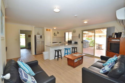 Allure - Kalbarri WA - Accommodation Rockhampton 3