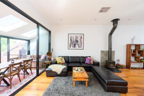 Alma, Art Deco Home In Caufield North - Accommodation Rockhampton 3