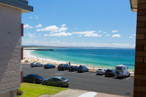 Aloha Beachside - Accommodation Rockhampton 4