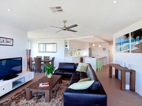 Alpha On Elanda 4 Elanda St 53 - Accommodation Rockhampton 4