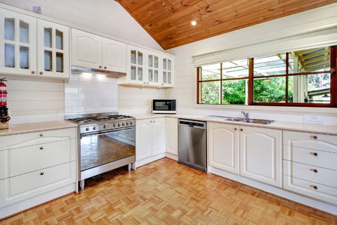 Alpine Sadler Retreat - Accommodation Rockhampton 2