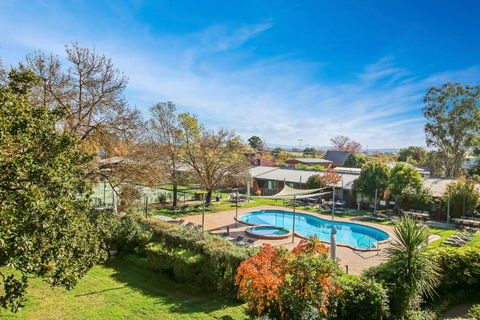 Alzburg Resort - Accommodation Rockhampton 3