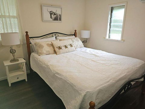 Amamoor Lodge - Accommodation Rockhampton 2