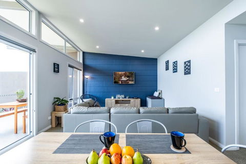 Amaroo 1 - Freycinet Holiday Houses - Accommodation Rockhampton 2