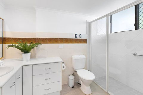 Amazing Beach View And Perfect Location Kirra - Accommodation Rockhampton 4