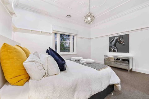 Ambience On Crampton - Accommodation Rockhampton 3