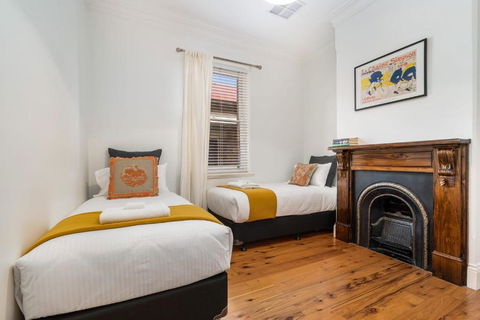 Ambrose On Byng - Central Location - Accommodation Rockhampton 4