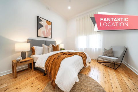 Ambrosia - Designer 3BR WiFi - Accommodation Rockhampton 0