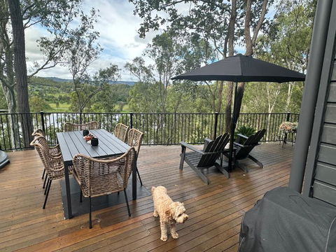 Among The Trees - Accommodation Rockhampton 1