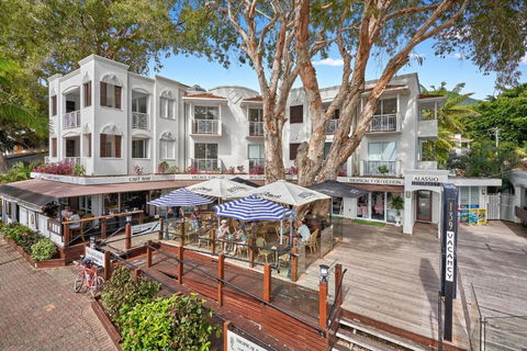 Alassio Absolute Beachfront 201 Palm Cove - Accommodation Rockhampton 3
