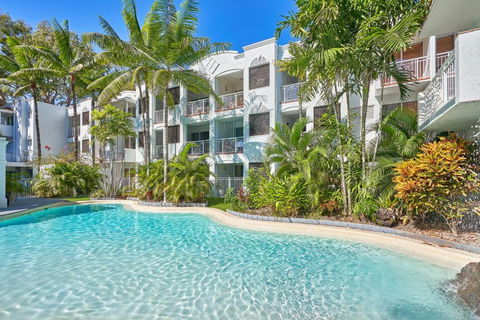 Alassio Apartments With Direct Pool Access Palm Cove - Accommodation Rockhampton 2