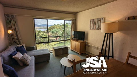 Alpine Mountain View Kirwan 9 - Accommodation Rockhampton 2