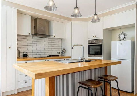 Antique Retreat - Accommodation Rockhampton 3