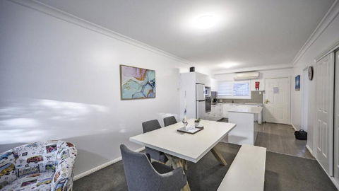 Apartment 27 - The Meridian - Accommodation Rockhampton 2