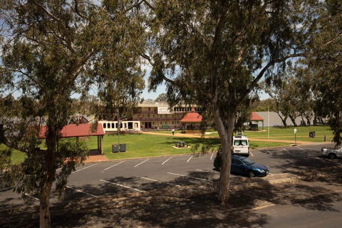 Apartment 4, 9 River Lane Mannum - Accommodation Rockhampton 3