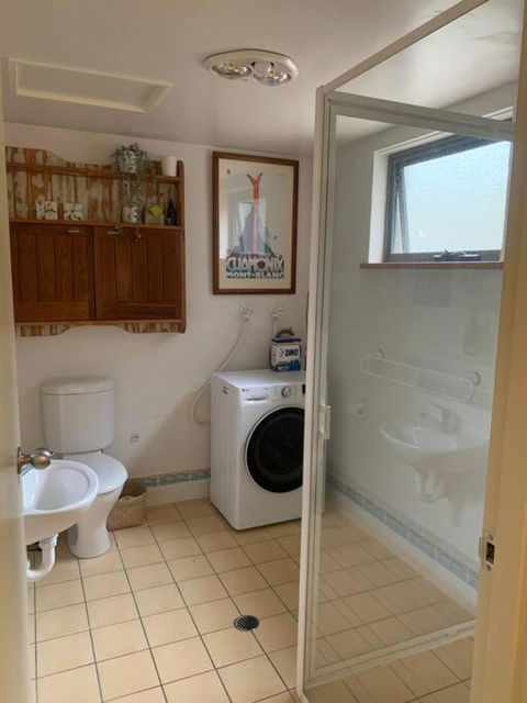 Apartment Minutes To Lake - Accommodation Rockhampton 2