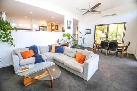 Apex Villa - Accommodation Rockhampton 2