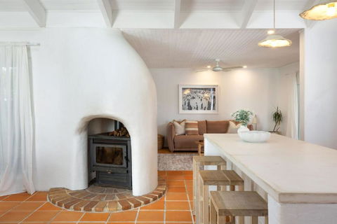 Apollo House - Accommodation Rockhampton 2