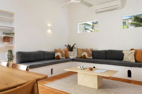 Apollo House - Accommodation Rockhampton 4