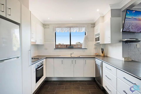Apollo Unit 15 1st Floor - Accommodation Rockhampton 3