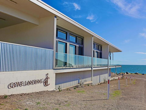 Apt02-The SS James Comrie - Accommodation Rockhampton 2