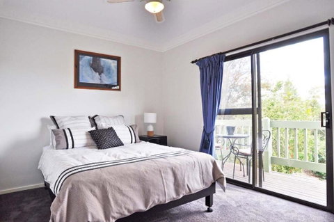 Aqua Escape On Anderson - Accommodation Rockhampton 4