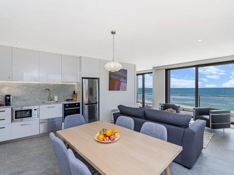 Aqua Mist Penthouse - Accommodation Rockhampton 0