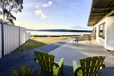 AquaChill On The Bay - Accommodation Rockhampton 0