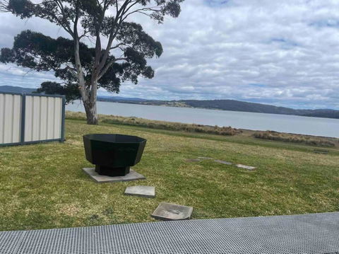 AquaChill On The Bay - Accommodation Rockhampton 1