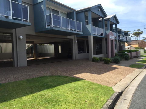Aquarius Apartments Mollymook - Accommodation Rockhampton 0
