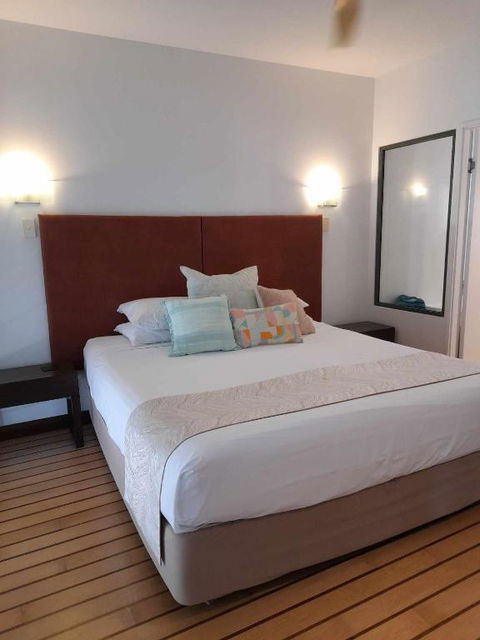 AquaView Boathouse Airlie Beach - Accommodation Rockhampton 2