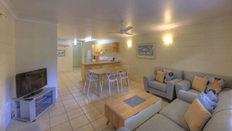 Arcadia Palms 2 - Accommodation Rockhampton 1