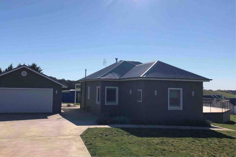 Armara Views - Accommodation Rockhampton 1