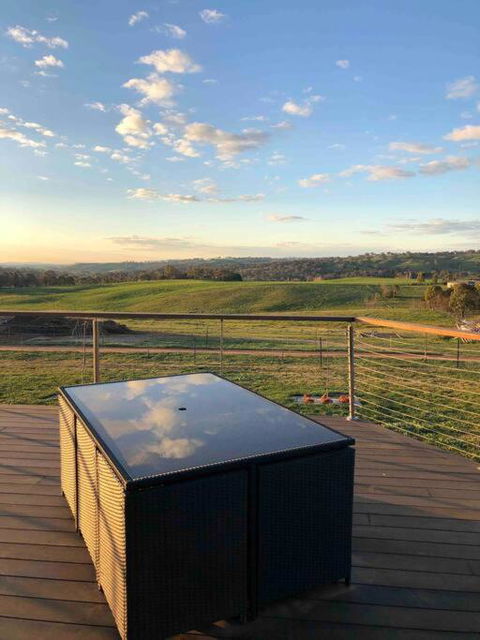 Armara Views - Accommodation Rockhampton 4