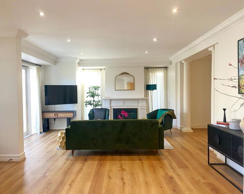 Art Deco In Toorak - Accommodation Rockhampton 1