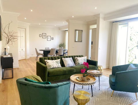 Art Deco In Toorak - Accommodation Rockhampton 4