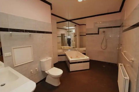 Art House On The Park - Accommodation Rockhampton 2