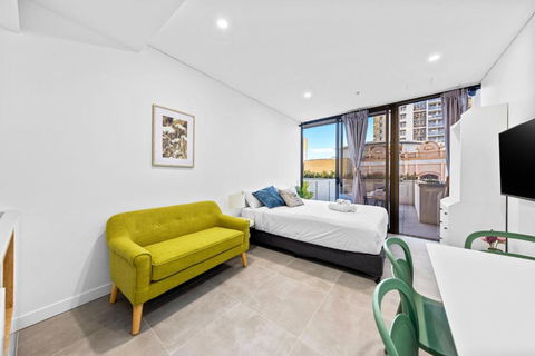 Arthur Hotel Bondi Junction No Reception And House Keeping No Sofa Bed - Accommodation Rockhampton 0
