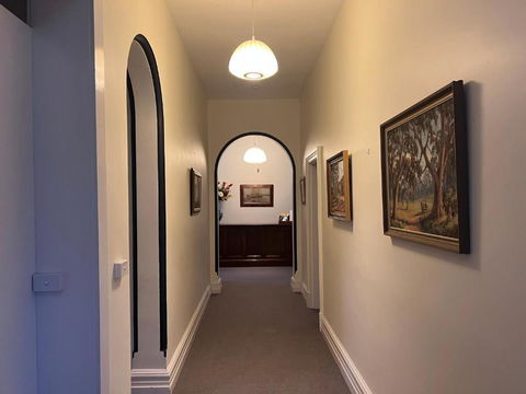 Arthurton Central - Accommodation Rockhampton 0