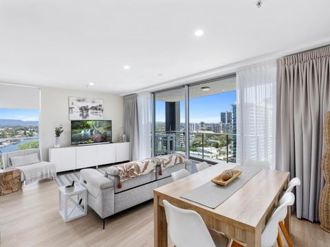 Artique - Hosted By Coastal Letting - Accommodation Rockhampton 3
